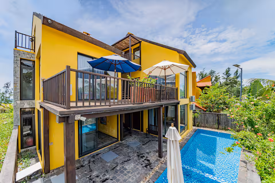 May Villa An Bang Beach 6-Bedroom Beachfront Villa Building Overview Hoi An Vietnam