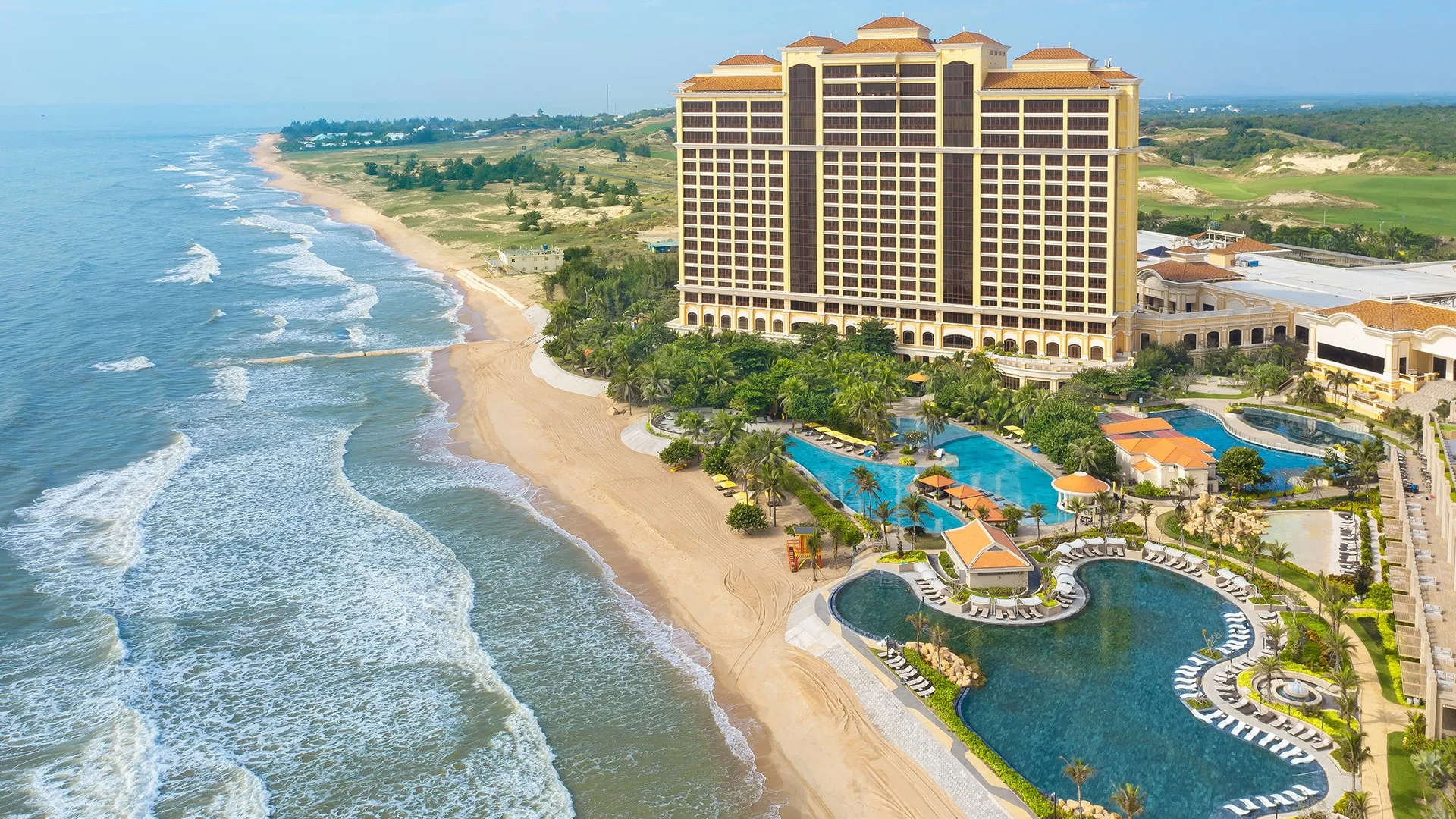 The Bluffs Grand Ho Tram