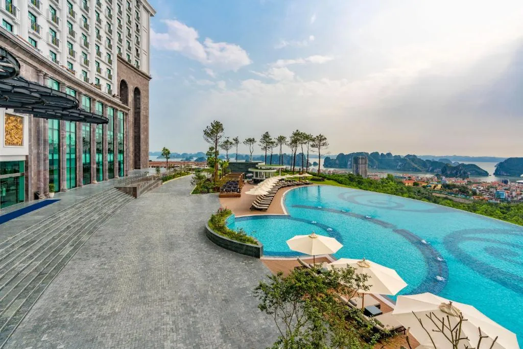 FLC Halong Bay Golf Resort - Pool - Premium Southeast Asia Golf Tours