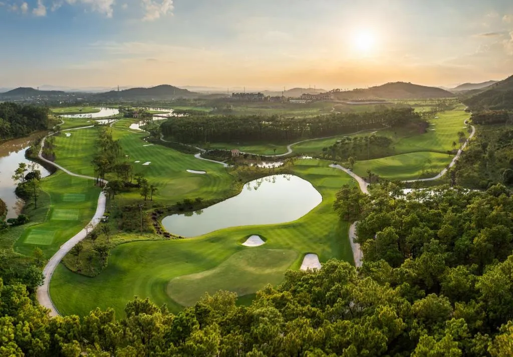Silk Path Dong Trieu Golf & Villas