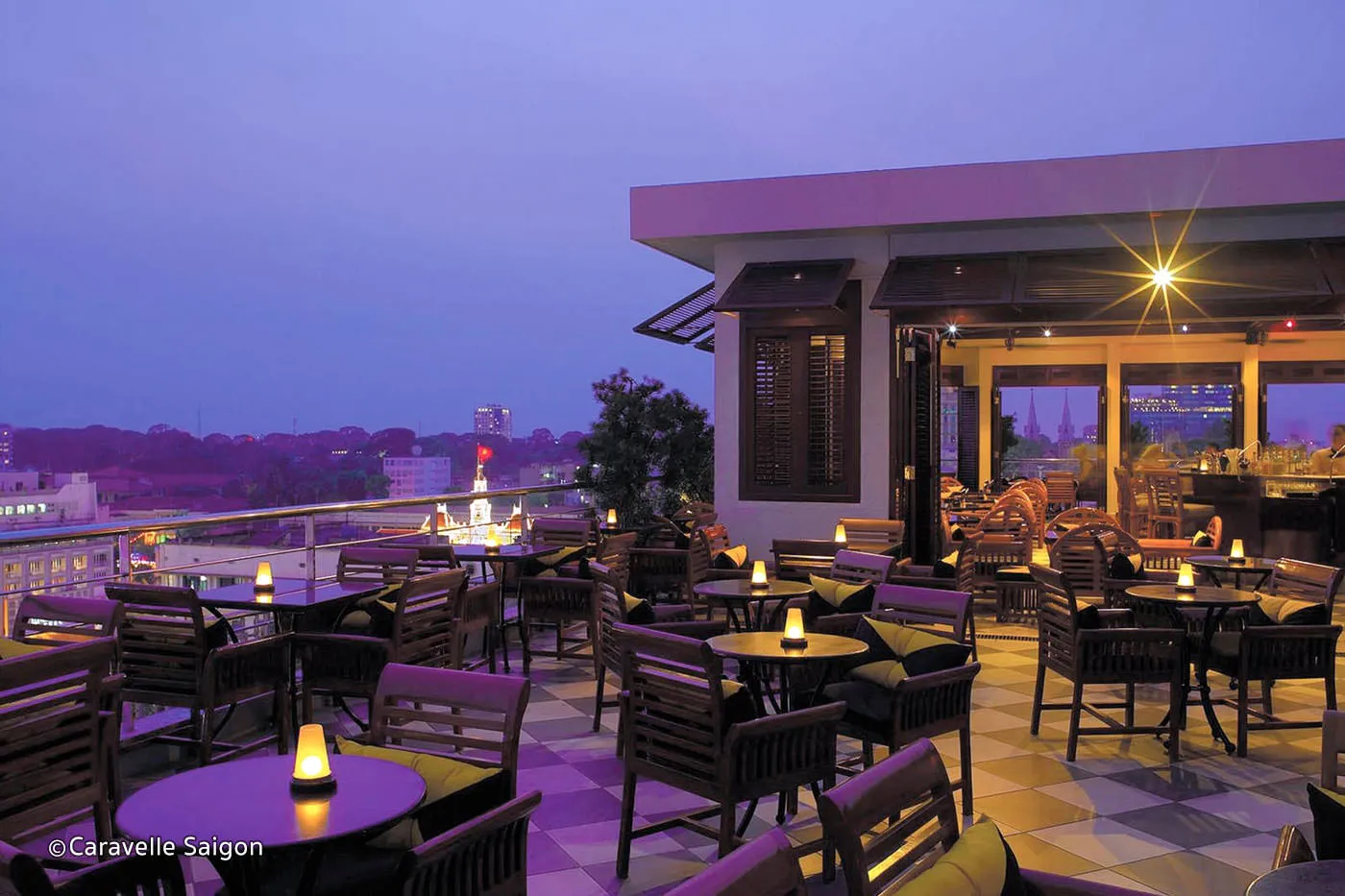 The Caravelle Saigon - Saigon Saigon Rooftop Bar - Premium Southeast Asia Golf Tours
