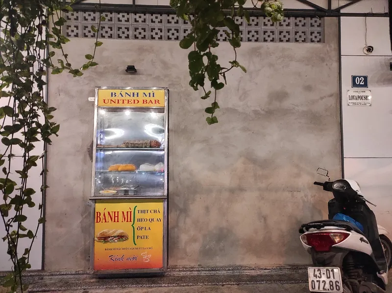 United Bar Banh Mi Cart Entrance hidden speakeasy Da Nang Vietnam 2026