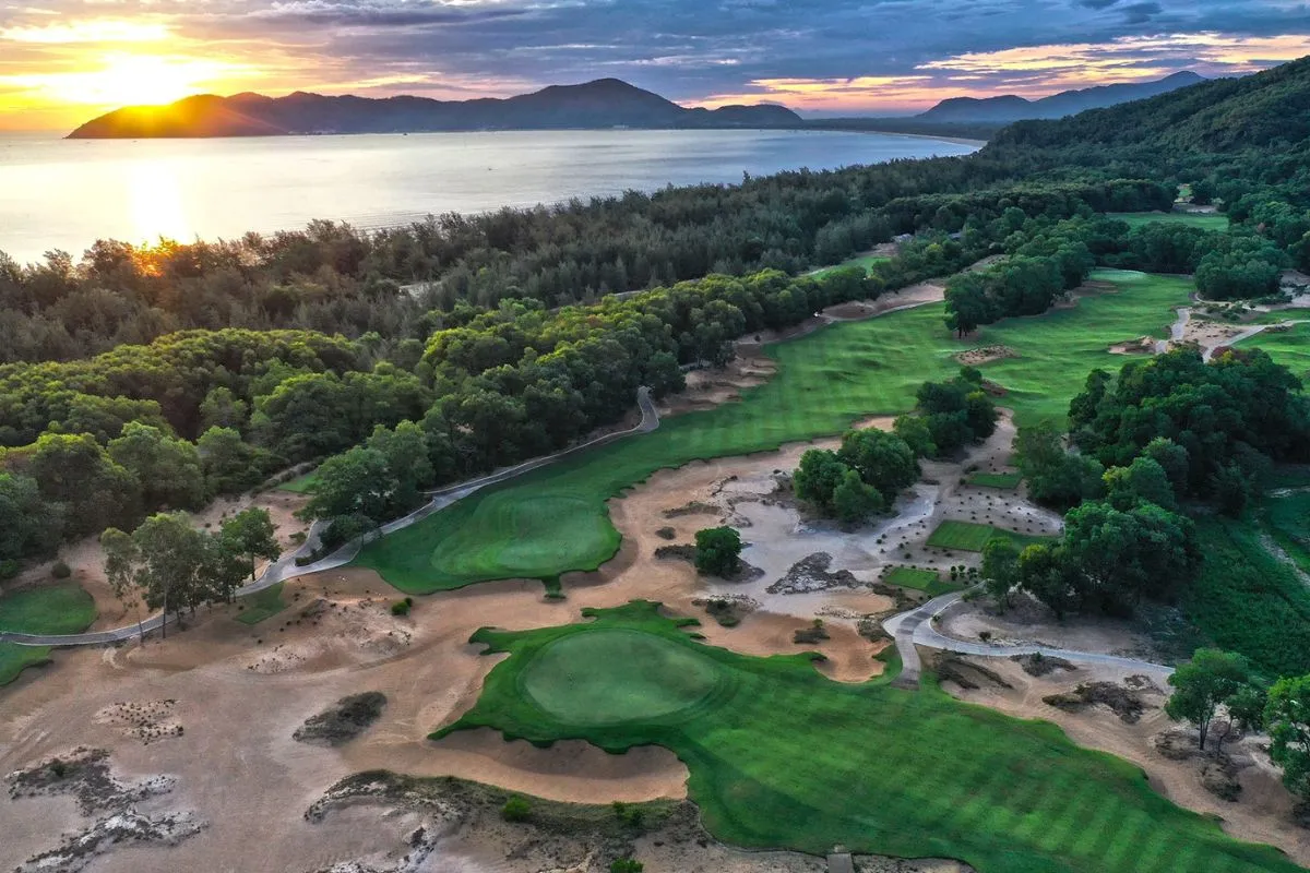 Laguna Lang Co Golf Club 17th green championship Sir Nick Faldo design Central Coast Vietnam