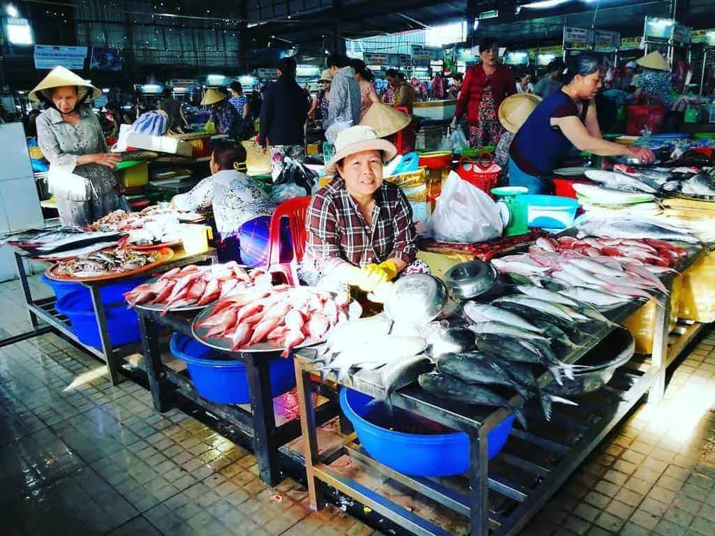 Danang Seafood Market Tasting Tour