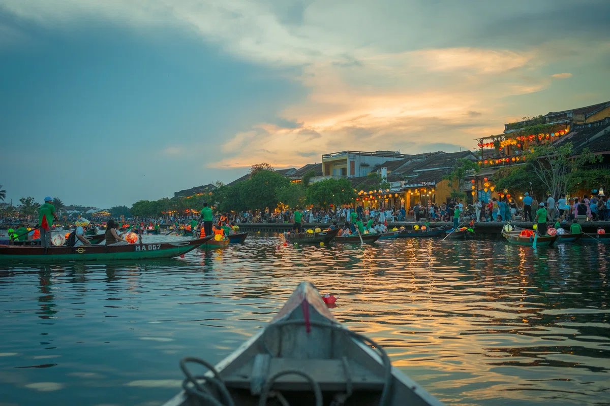 Luxury SUV transfer waiting outside Hoi An Ancient Town 2026