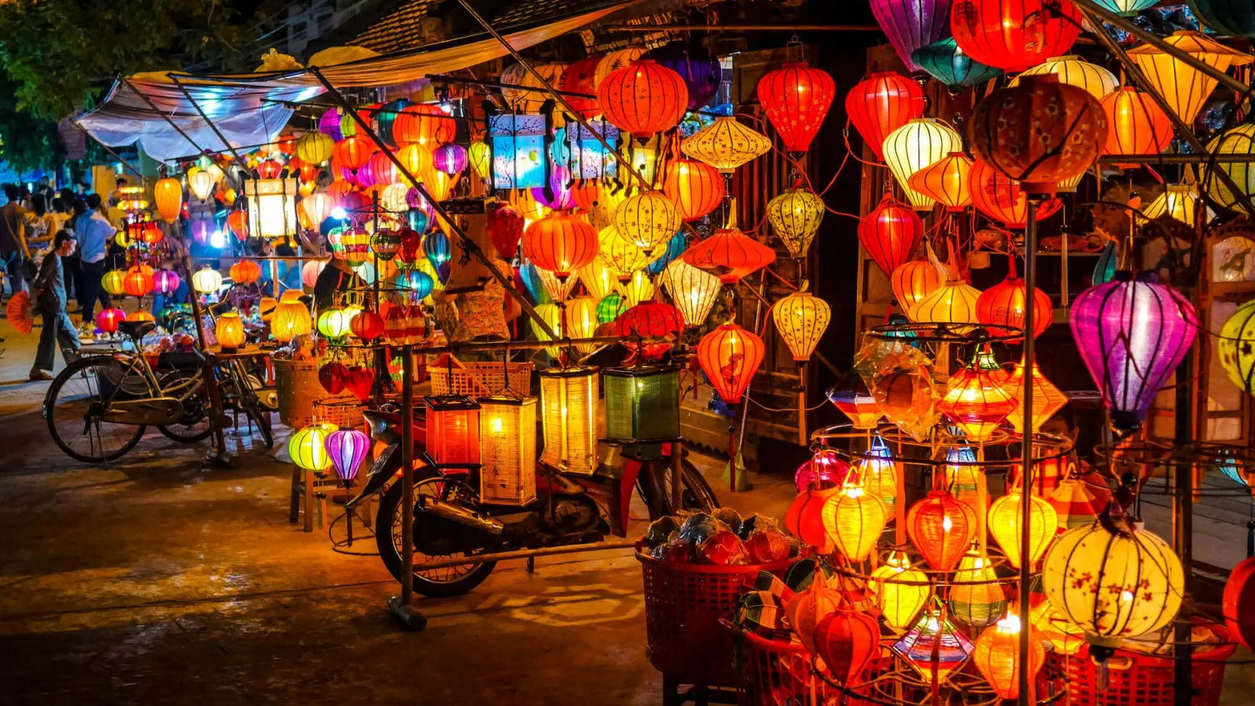 Hoi An Night Market & Street Food