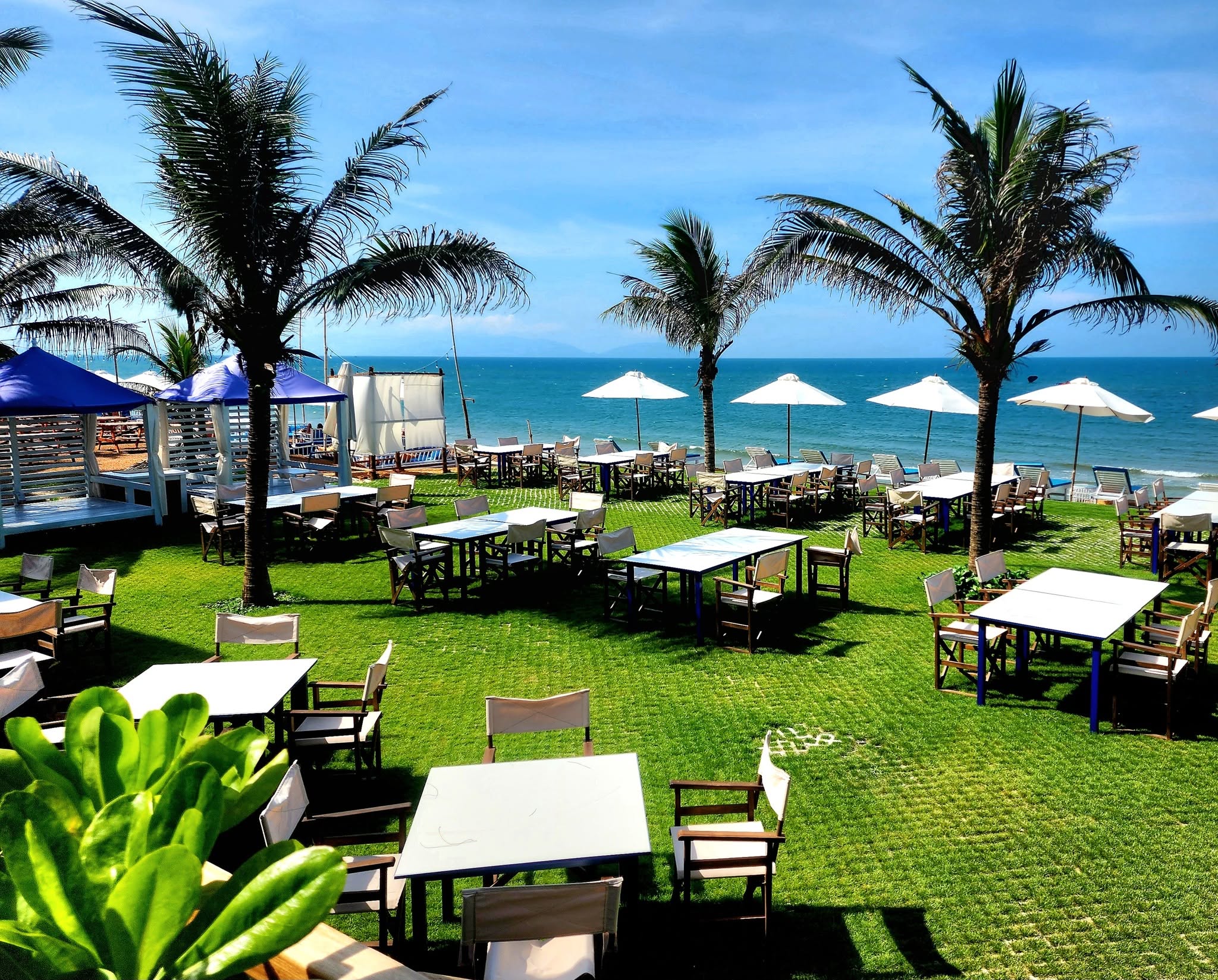 Surf and Turf Beachclub Hoi An private beachfront villa dining Vietnam