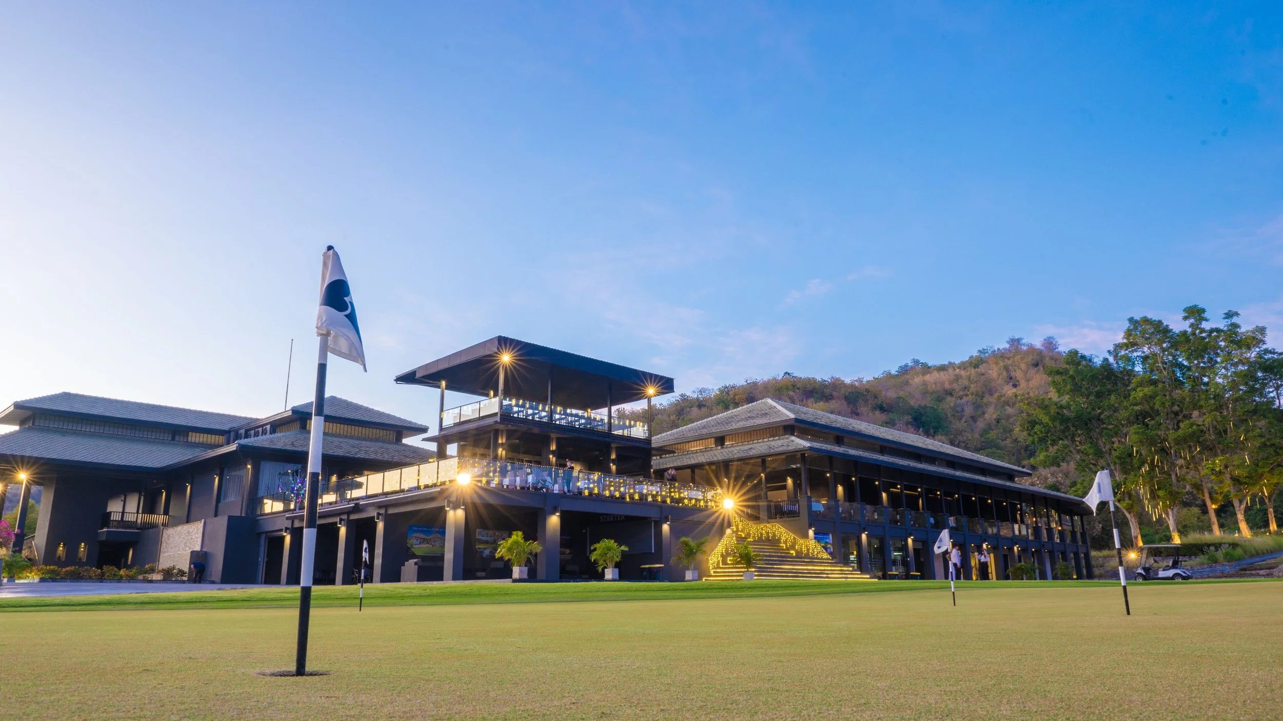Black Mountain clubhouse