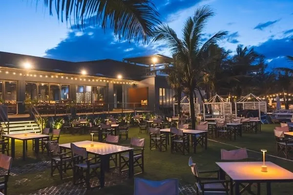 The Surf & Turf Beach Club evening dining in An Bang